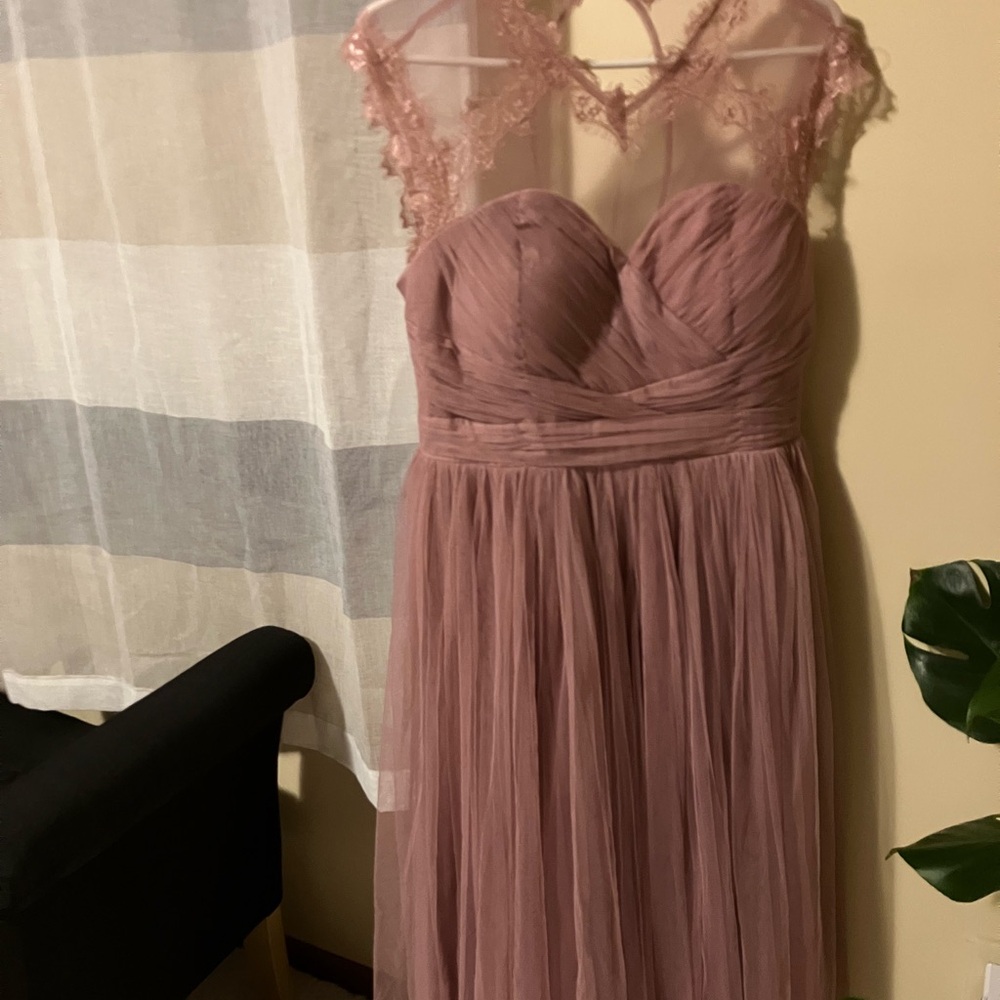 Elegant Mauve Purple Lace Evening Dress